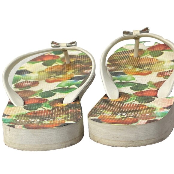 Coach Sandals Amel Signature Flip Flops Womens 7 Silver Bow White Thong Shoes - Picture 4 of 7
